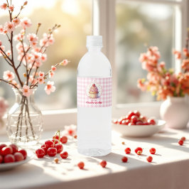 キュートなカップケーキとチェック柄のチェリーオントップ ベビーシャワー ペットボトルラベル