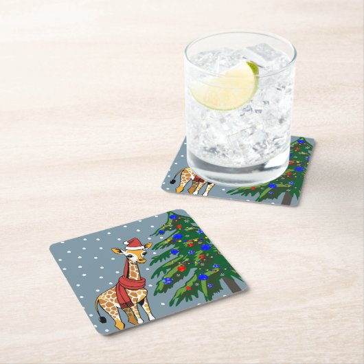 キュートなキリン・ビーニーとクリスマスツリー付きスカーフ スクエアペーパーコースター (インサイチュ)