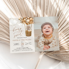 キュートなクマ，ベージュのバルーン，第1誕生日 招待状