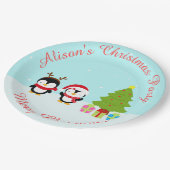 キュートなクリスマスウィンターペンギンと木 ペーパープレート (アングル)