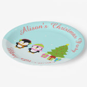 キュートなクリスマスウィンターペンギンと木 ペーパープレート (アングル)