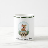 キュートなクリスマストナカイのマグカップ – カスタマイズ可能 コーヒーマグカップ (中央)