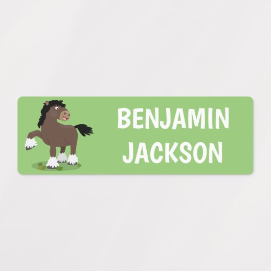 キュートなクリー荷車を引くデールの馬のパーソナライズされた漫画 ラベル (デザイン1)