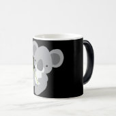 キュートなグレーのコアラ熊と緑の葉 モーフィングマグカップ (正面右)