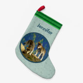 キュートなグレーウルフパップ スモールクリスマスストッキング (正面 (吊り時))