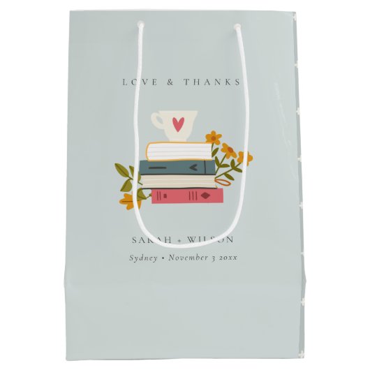 キュートなダスキーブルー積み上げストーリーブズ結婚フローラ ミディアムペーパーバッグ (裏面)