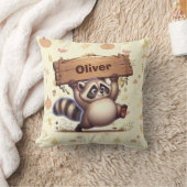 キュートなチュビーラクーンと木造の名前プレート クッション (ブランケット)