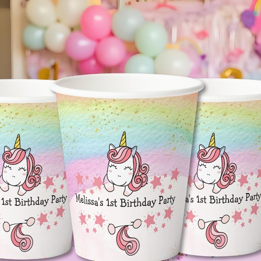 キュートなパステルユニコーンとレインボーの誕生日パーティー 紙コップ