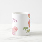 キュートなピンクの紫の開花の花とスクリプト名 コーヒーマグカップ (中央)