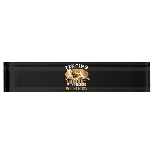 キュートなフェンシングチェスのような刺し傷がある デスクネームプレート (正面)