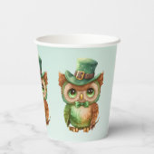 キュートなフクロウの帽子（緑） 紙コップ (裏面)