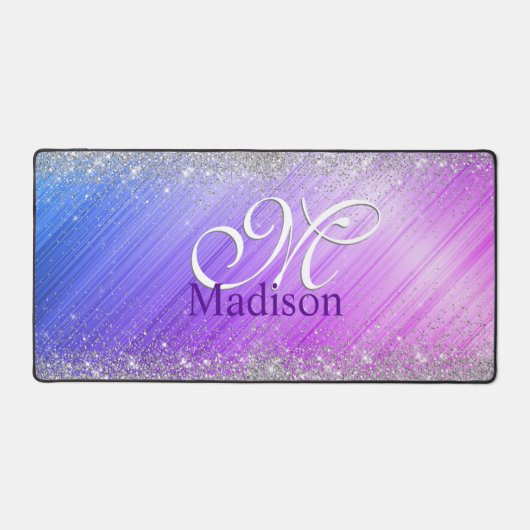 キュートなブラッシュパープルフェイクシルバーグリッターモノグラム デスクマット (正面)