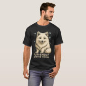 キュートなホッキョクギツネ - "毛並みの良い冬の友" Tシャツ (正面フル)