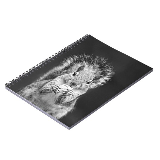 キュートなリスの野生動物の白黒の写真 ノートブック (左側)