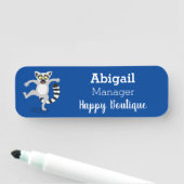 キュートなリングの尻尾踊り漫画イラストレーション 名札 (インサイチュ)