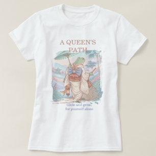 "キュートな和風の着物を着たカエル - 女王の道" Tシャツ