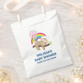 キュートな怠け者のスロスと太陽&レインボーベビーシャワー フェイバーバッグ (クリップ留めされた状態)