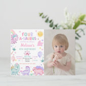 キュートな恐竜の四歳の誕生日の写真 招待状 (スタンド正面)