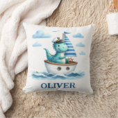 キュートな恐竜航海ののキャプテンパーソナライズされた クッション (ブランケット)