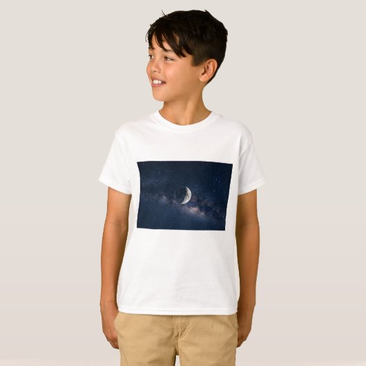 キュートな月と星のキッズTシャツ | 天体が輝く夜 Tシャツ (正面フル)