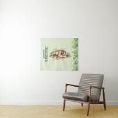 キュートな水の色のナマケモノ&トロピカル葉の聖域 タペストリー (インサイチュ(横))