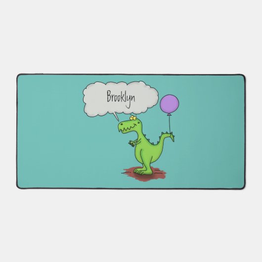 キュートな火吹き緑のおもしろいドラゴン漫画 デスクマット (正面)