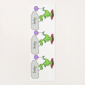 キュートな火吹き緑のおもしろいドラゴン漫画 ヨガマット (裏面)