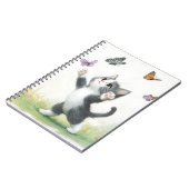 キュートな灰色と白の蝶の子猫 ノートブック (左側)