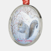 キュートな灰色リス雪のシーン野生生物アート メタルオーナメント (左)