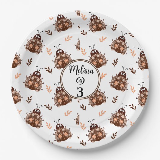 キュートな茶色とベージュのレディバグと花柄 ペーパープレート (正面)