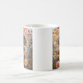 キュートな茶色のダックスシャントとコスモスの花 コーヒーマグカップ (中央)