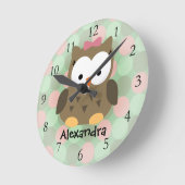 キュートな茶色のフクロウとピンクの弓 ラウンド壁時計 (傾斜)