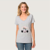 キュートな重ね可愛い猫 - "わっ!! こんにちは" Tシャツ (正面フル)