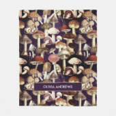 キュートな青キノコ真菌の庭のパターン フリースブランケット (正面)