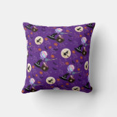 キュートな魔女をテーマにしたダークパープルのハロウィーン クッション (裏面)