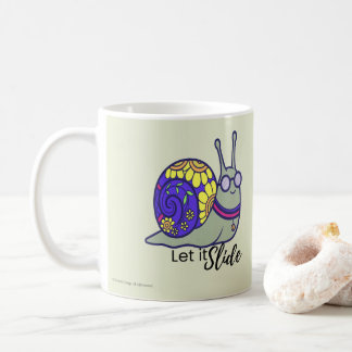 キュートな「Let It Slide」カタツムリ コーヒーマグ – 遊び心のあるダジャレ コーヒーマグカップ