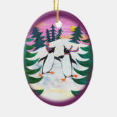 キュートアイススケートで滑るペンギンおもしろいオーナメント セラミックオーナメント (裏面)