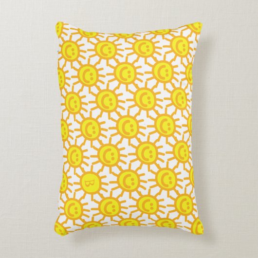 キュートイエローハッピー顔サンシャインモノグラムイニシャル アクセントクッション (正面(垂直))