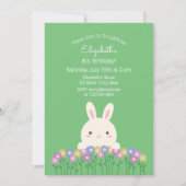 キュートエレガントバニー&フラワーズセージグリーン誕生日 招待状 (正面)