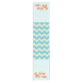 キュートオレンジキツネグラフィックイラストレーション ショートテーブルランナー (正面)