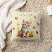 キュートオレンジ虎猫キットイン紅葉 クッション (ブランケット)