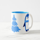 キュートカスタマイズなペンギンのホワイトクリスマス ツートーンマグカップ (正面右)