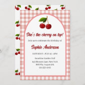 キュートカスタムさくらんぼ誕生日の招待状 招待状 (正面/裏面)