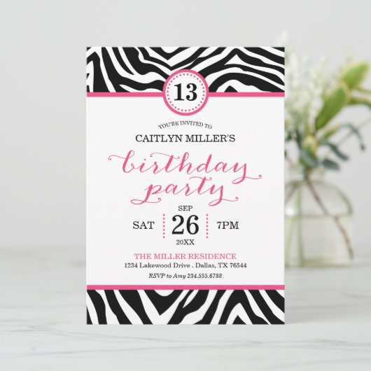 キュートガーリーゼブラプリント誕生日パーティーの招待状 招待状 (スタンド正面)