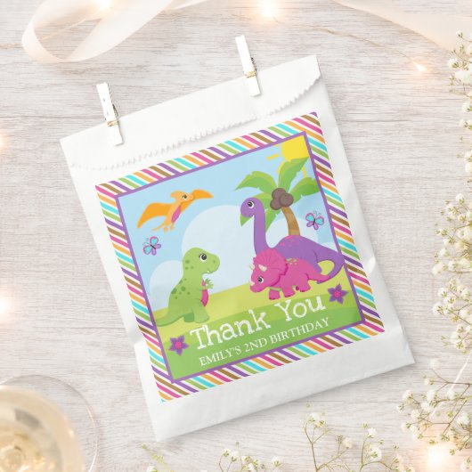 キュートガールカラフル恐竜フレンズ誕生日 フェイバーバッグ (クリップ留めされた状態)