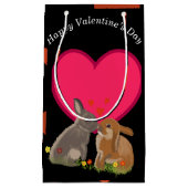 キュートキスをするバニーズバレンタイン スモールペーパーバッグ (正面)