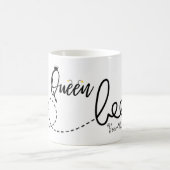 キュートクイーンビー名前をカスタムする コーヒーマグカップ (中央)