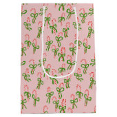 キュートクリスマスキャンディカネスクリスマスホリデーピンク ミディアムペーパーバッグ (裏面)