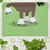 キュートクレイデール荷車を引く馬の漫画イラストレーション キッチンタオル (折り畳み)