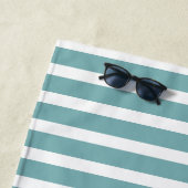 キュートグッドビーブズオンリーティール(緑がかった色)白ストライプのモダン ビーチタオル (インサイチュ)